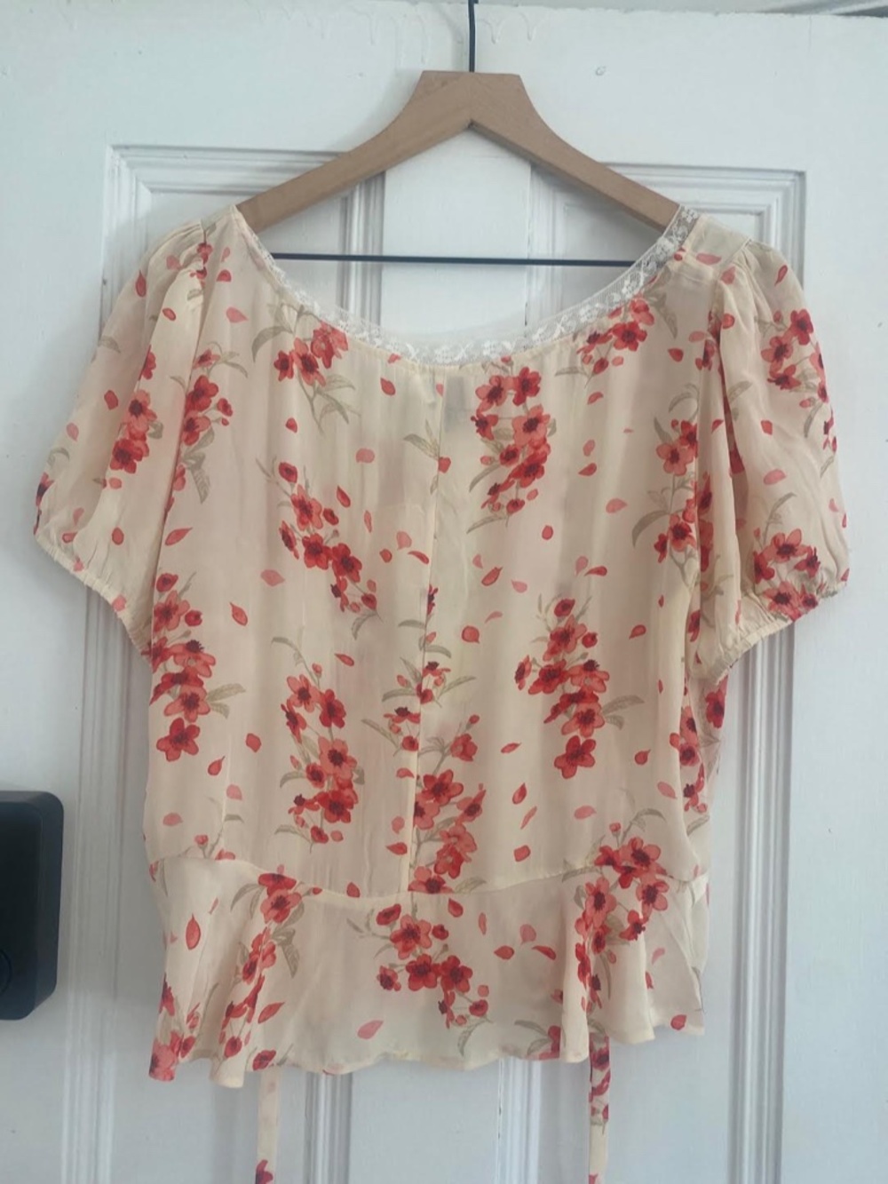 J. Crew x Rouje - White/Red Floral Poet Top - Size 16 - Picture 15 of 16